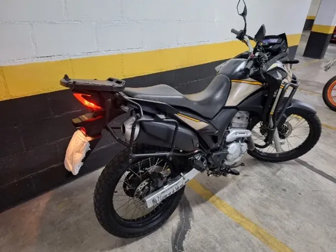 Honda XRE 300 Adventure - 2021/2022