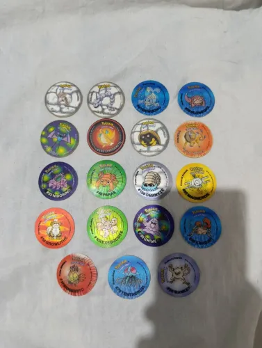 Tazos pokémon coleção