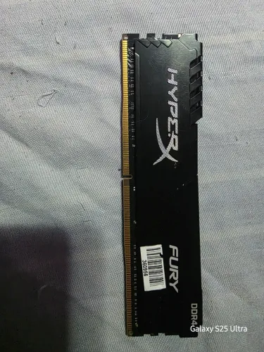 Memória 16gb ddr4 2400mhz kingston fury funcionando perfeitamente 