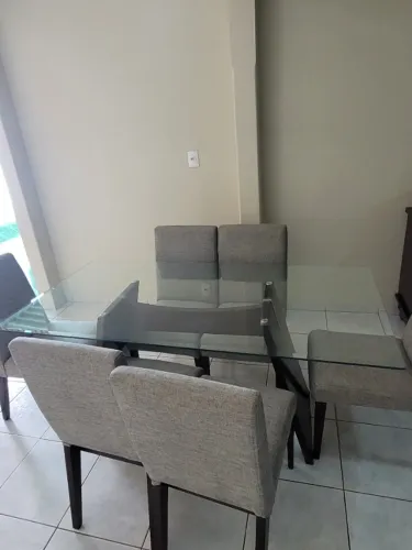 Mesa de jantar ( vidro ) 6 cadeiras