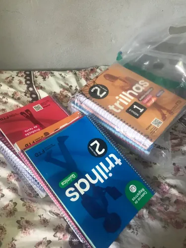 Linha Trilhas 2 ano Médio 