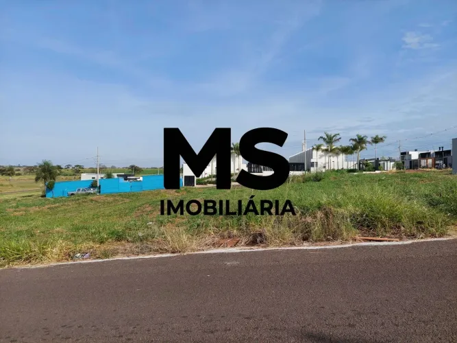 Terreno a venda em Loteamento Riviera em Porto Rico PR