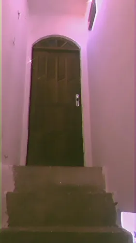 Aluga-se casa 