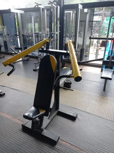 Desenvolvimento articulado - oportunidade | Academia musculação