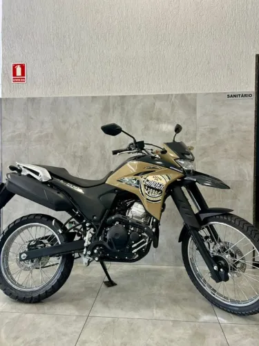 YAMAHA XTZ 250 Lander ABS, Ano 2022, moto em excelente estado de conservação!