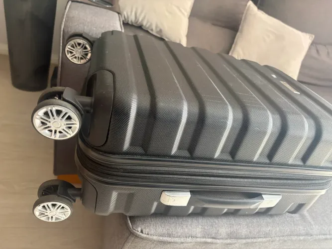 MALA PRETA LONDON FOG 12kg roda supla ziper duplo