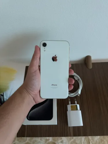 iPhone XR 64gb