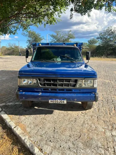D40 89 