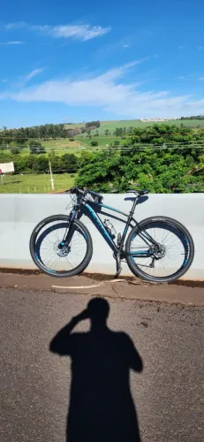 Bicicleta OGGI AR 29 + KIT Ciclista