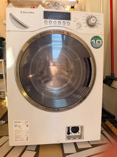 Máquina lava e seca Eletrolux 9kg