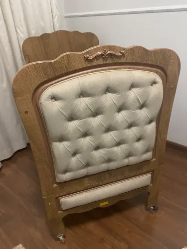 Berço capitonê