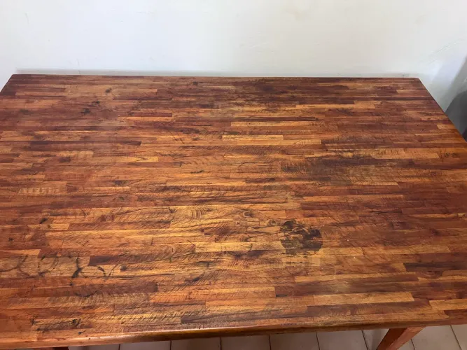 Mesa Grande de Madeira Maciça - Muito Resistente