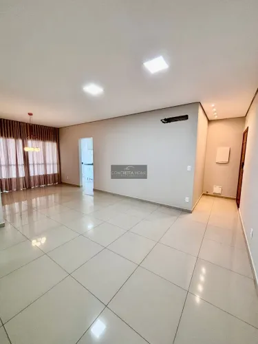 Edifício Nova Petrópolis - Apartamento com 3 Quartos (1 Suíte) e Sacada Ampla no Edificio