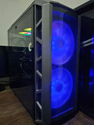 Computador Gamer RTX 5070Ti 16Gb, R7 7800X3D, DDR5 32GB