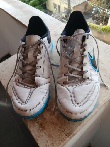 Chuteira Nike TIEMPO n42