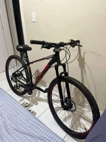 ?Mountain Bike Houston Skyler À Venda!