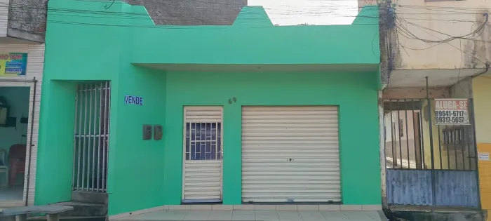 Casa com ponto comercial em Paripueira pra vender