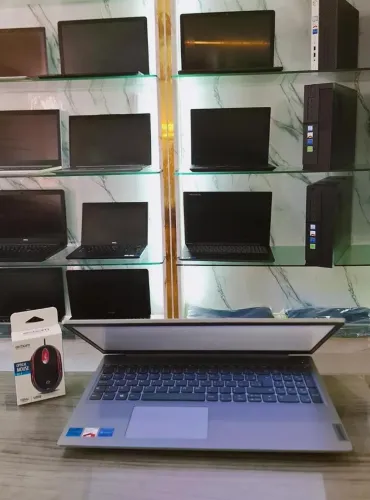 Ultrabook da Lenovo i5 8 geração 8gb SSD 256gb 2gb de placa de vídeo com garantia 