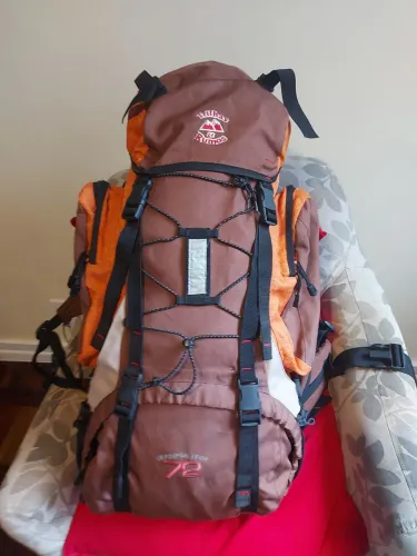 Mochila Trilhas e rumos Crampom Tech 72 litros cargueira acampamento montanhismo 