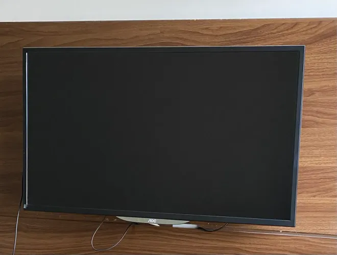 Tv de 32 polegadas AOC/ Não é smart