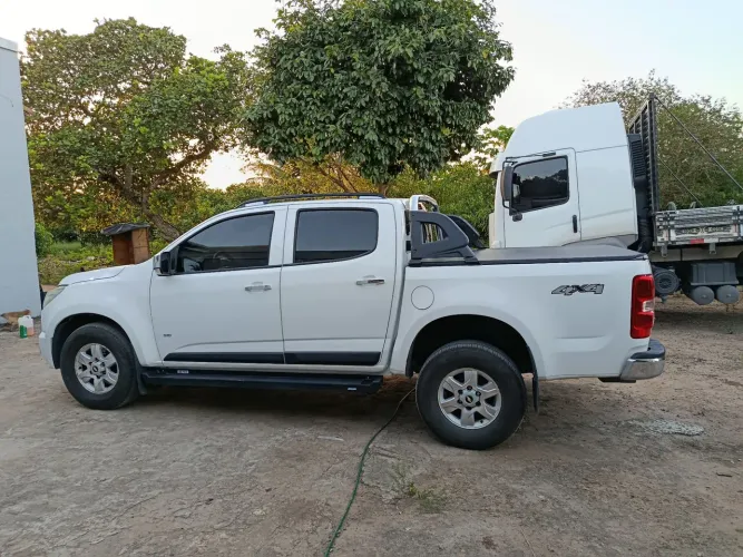 Chevrolet S10 Pick-up LT 2.8 TDI 4X4 CD Diesel AUT 2014