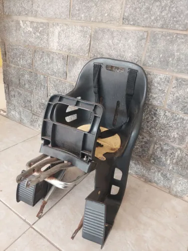 Cadeirinha mais garupa de ferro cromado