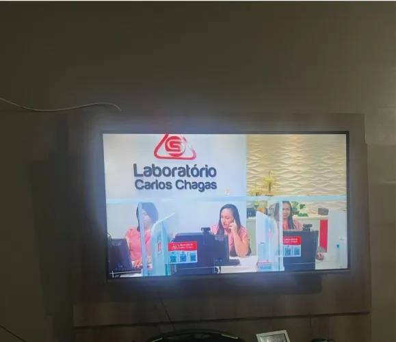 Vendo tv smart 50 polegadas marca Semp 