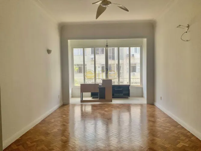 Ótimo apartamento para locação em Copacabana