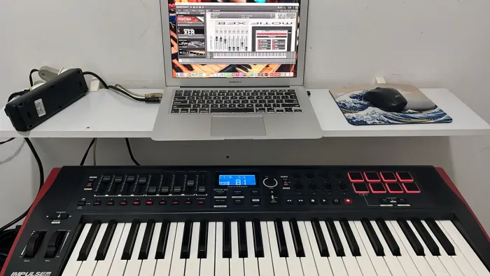 Controlador novation impulse 49