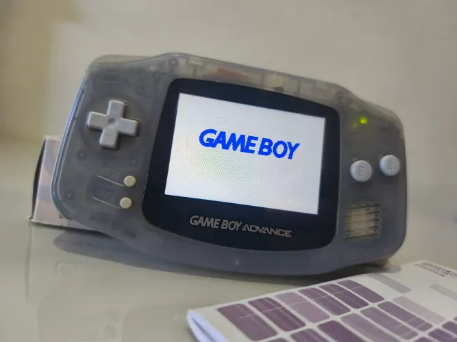 Gameboy advanced com tela IPS, acompanhando caixa e manual original [Serial batendo]