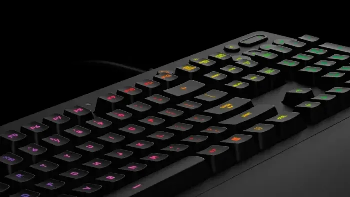 Teclado Logitech G213 Prodigy (Semi-novo)