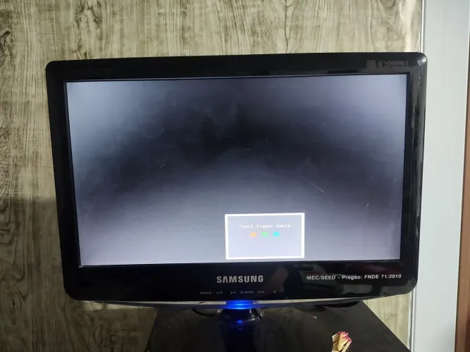 Monitor 16