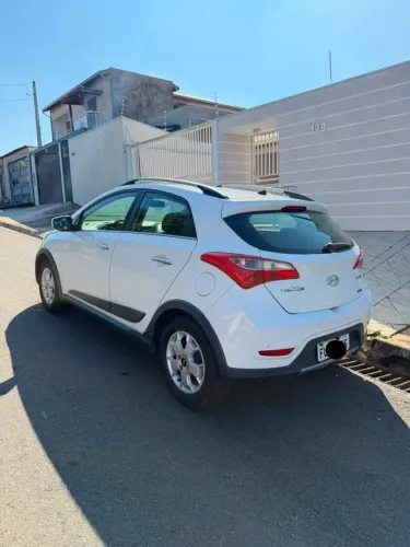 Hyundai HB20X Premium 1.6 Flex 16V Aut. 2015