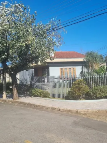 Casa Residencial com 04 Quartos, sendo 02 Suítes para locação no Jardim Piratininga - Lime