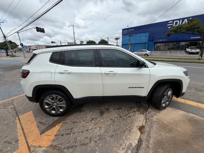 Jeep Compass Long. T270 1.3 TB 4X2 Flex AUT 2024