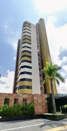 Imóvel para venda tem 235 metros quadrados com 4 quartos em Candelária - Natal - RN