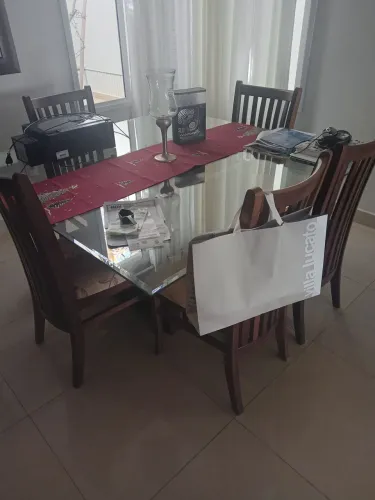 Mesa madeira com tampo vidro