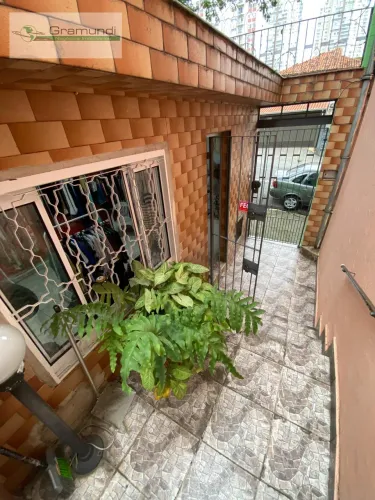 Casa Térrea à Venda no Coração do Ipiranga | 346m² de Terreno | Excelente Potencial de Ren