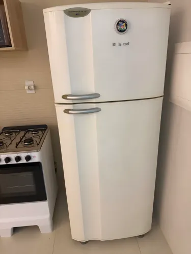 Geladeira Electrolux Air Flow System DC 45