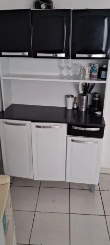Armário usado por 4 meses 