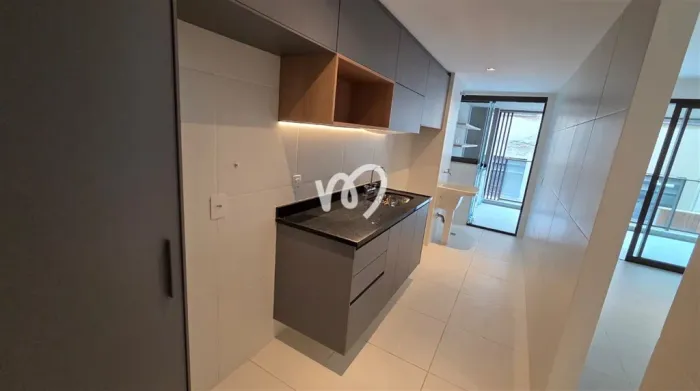 EASY BOTAFOGO 95m² Varandão 2 Quartos 1 suite