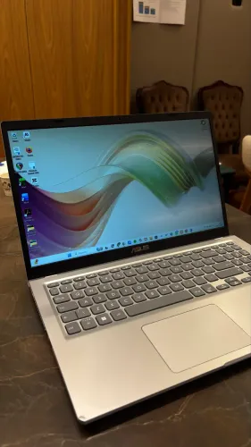Notebook ASUS VivoBook X1500EA - Excelente estado