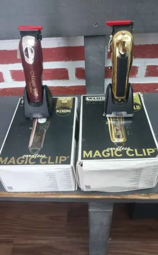 2 maquina Wahl magic clipe com 2 carregadores rápido 