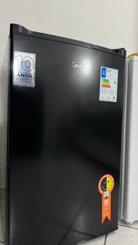 Frigobar Midea 93 Litros Black Edition Inverter Bivolt