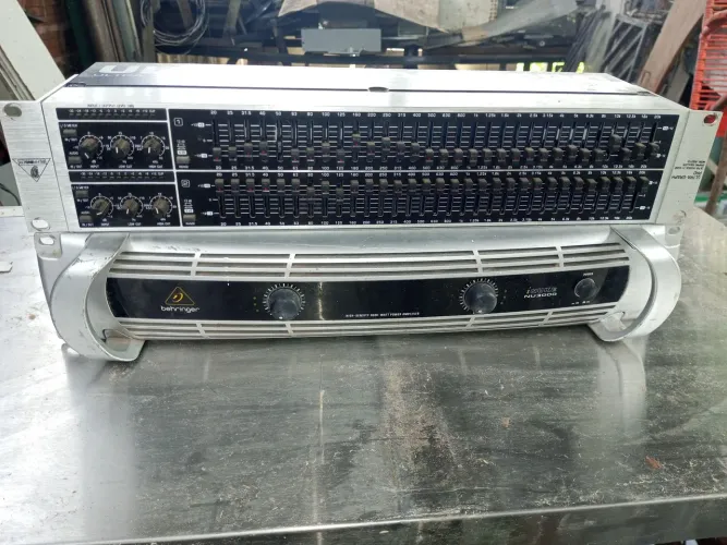 VENDO AMPLIFICADOR E EQUALIZADOR BEHRINGER