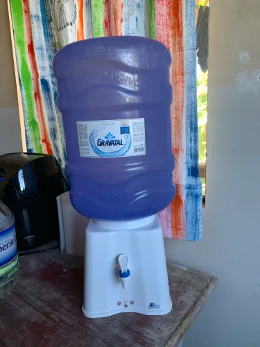 Suporte Para Água + galão vazio