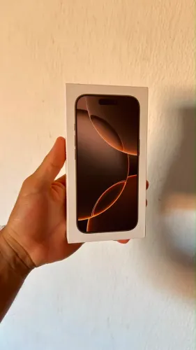 Iphone 16 pro lacrado - 128 GB