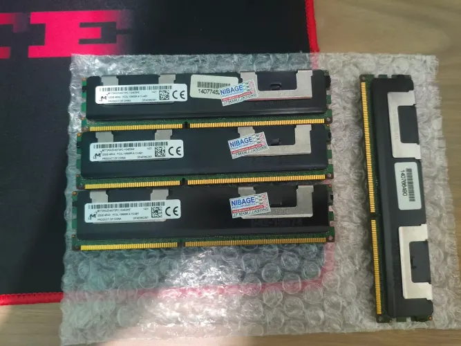 128GB ddr3 10600r (4 pentes)