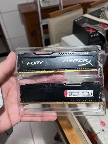 Memória RAM DDR4 16GB (2X8)
