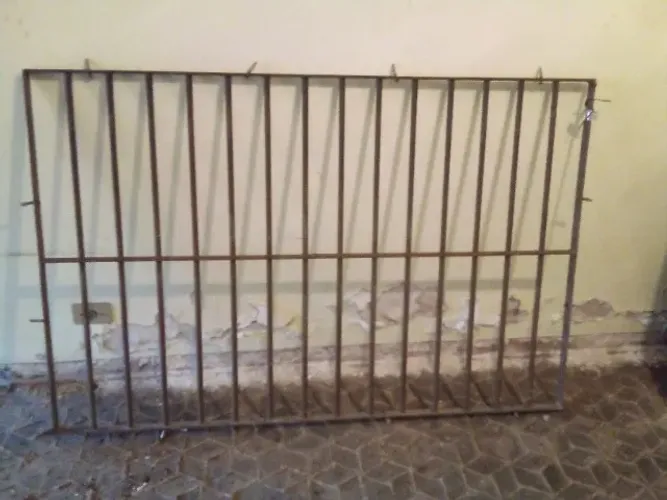 GRADE DE PROTEÇÃO PARA JANELAS 1,50m x 0,98m
